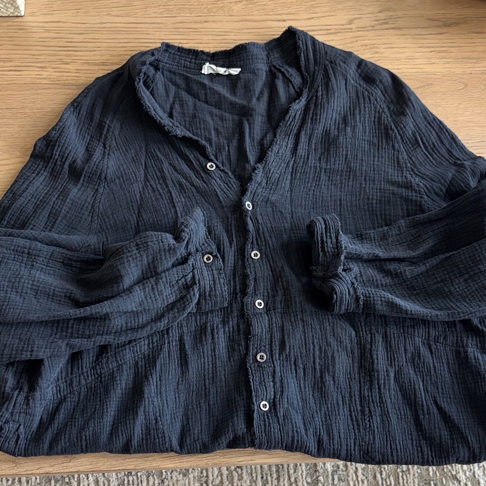 Peach Love California Black Blouse
